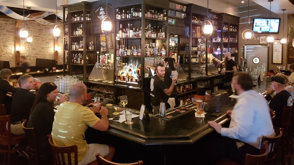 Holy Grail Pub | restaurant | 8240 Preston Rd #150, Plano, TX 75024, USA | 9723776633 OR +1 972-377-6633