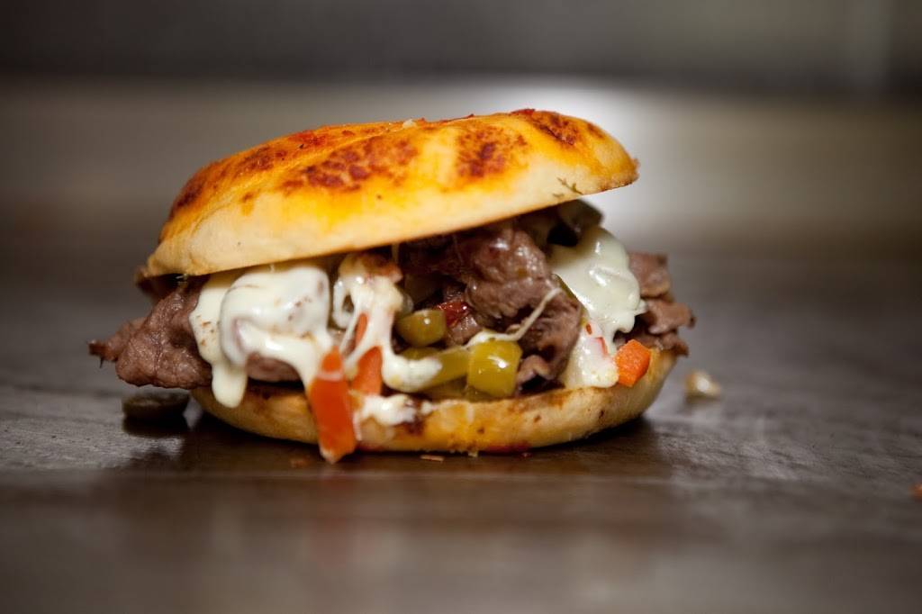 Jimmy Ks | restaurant | 1422 Riverboat Center Dr, Joliet, IL 60431, USA | 8157308100 OR +1 815-730-8100