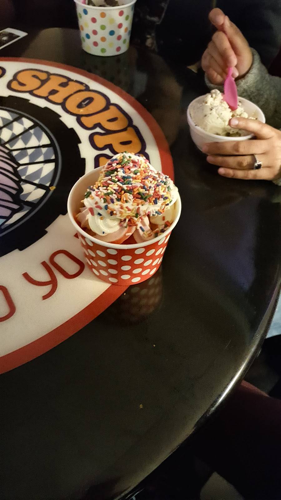 Pitstop Shoppe: Hamburgers, Hot Dogs, and Frozen Yogurt | restaurant | 3649 Sunset Ave, Rocky Mount, NC 27804, USA | 2529378899 OR +1 252-937-8899