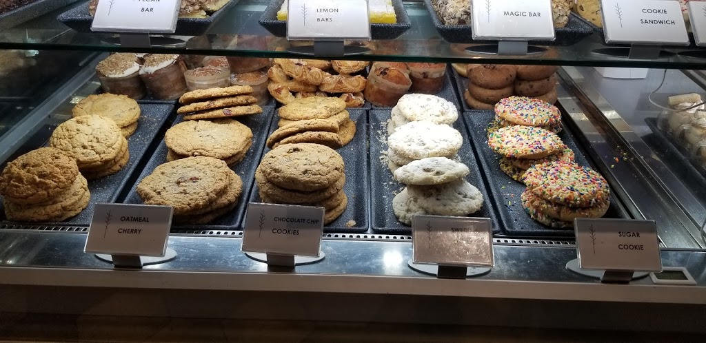 Modern Pantry | restaurant | 777 Ave LAuberge, Lake Charles, LA 70601, USA | 3373957777 OR +1 337-395-7777