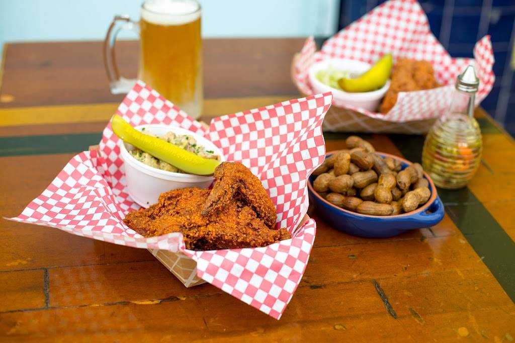 Crawfords | restaurant | 2616 Beverly Blvd, Los Angeles, CA 90057, USA | 2135683133 OR +1 213-568-3133