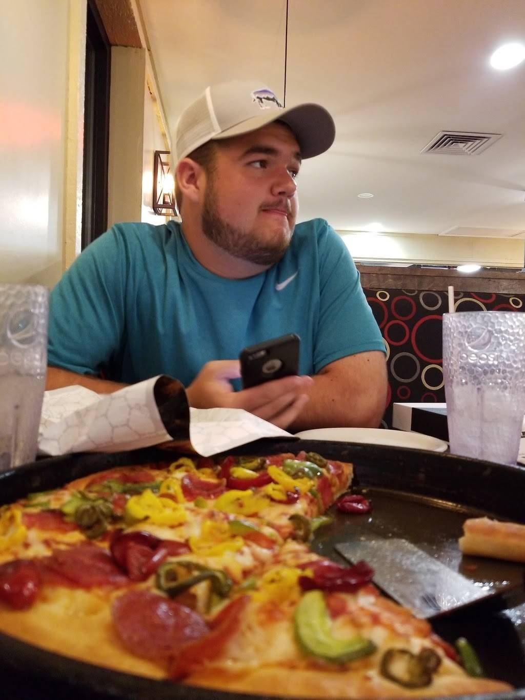 Pizza Hut | restaurant | 524 W 30th St, Connersville, IN 47331, USA | 7658254149 OR +1 765-825-4149