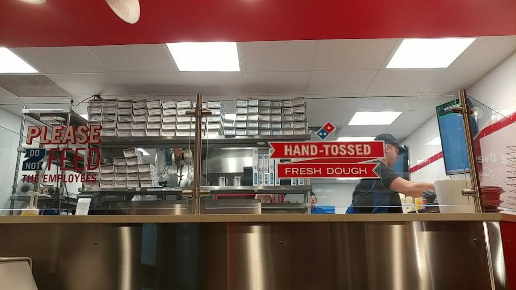 Dominos Pizza | meal delivery | 106 S Main St S, Austin, MN 55912, USA | 5074373030 OR +1 507-437-3030