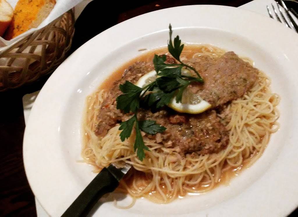 Fratellinos Italian Restaurant | restaurant | 600 S Brea Blvd, Brea, CA 92821, USA | 7142559100 OR +1 714-255-9100