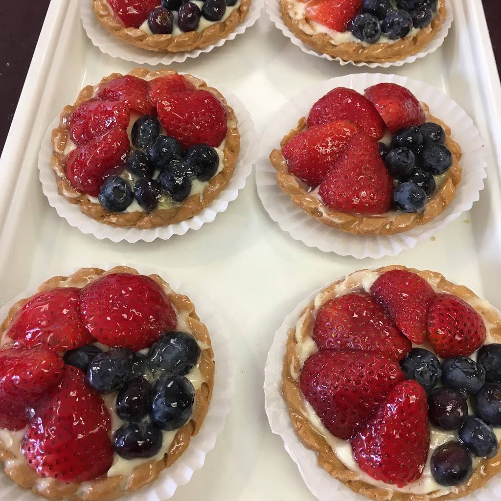 Pinhos Bakery & Deli | bakery | 4363 N Andrews Ave, Fort Lauderdale, FL 33309, USA | 9546309199 OR +1 954-630-9199