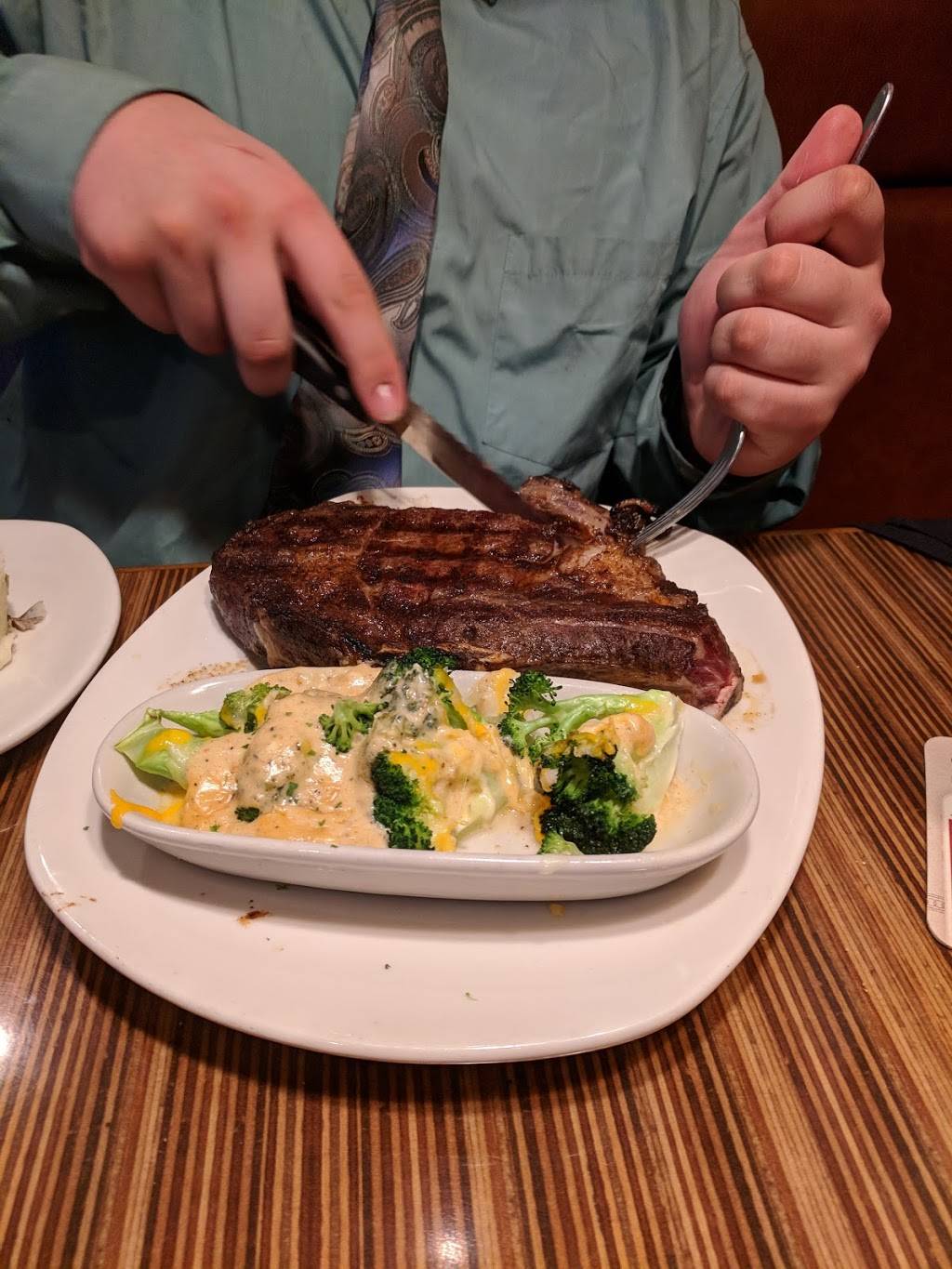 Outback Steakhouse | restaurant | 2181 Snelling Ave N, Roseville, MN 55113, USA | 6516971224 OR +1 651-697-1224