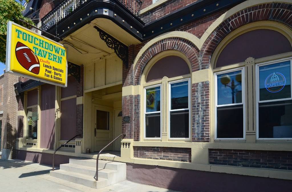Touchdown Tavern | restaurant | 125 E Main St, Reedsburg, WI 53959, USA | 6085246724 OR +1 608-524-6724
