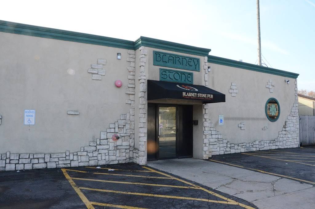 Blarney Stone Pub | restaurant | 2504, 15400 S Cicero Ave, Oak Forest, IL 60452, USA | 7085354800 OR +1 708-535-4800