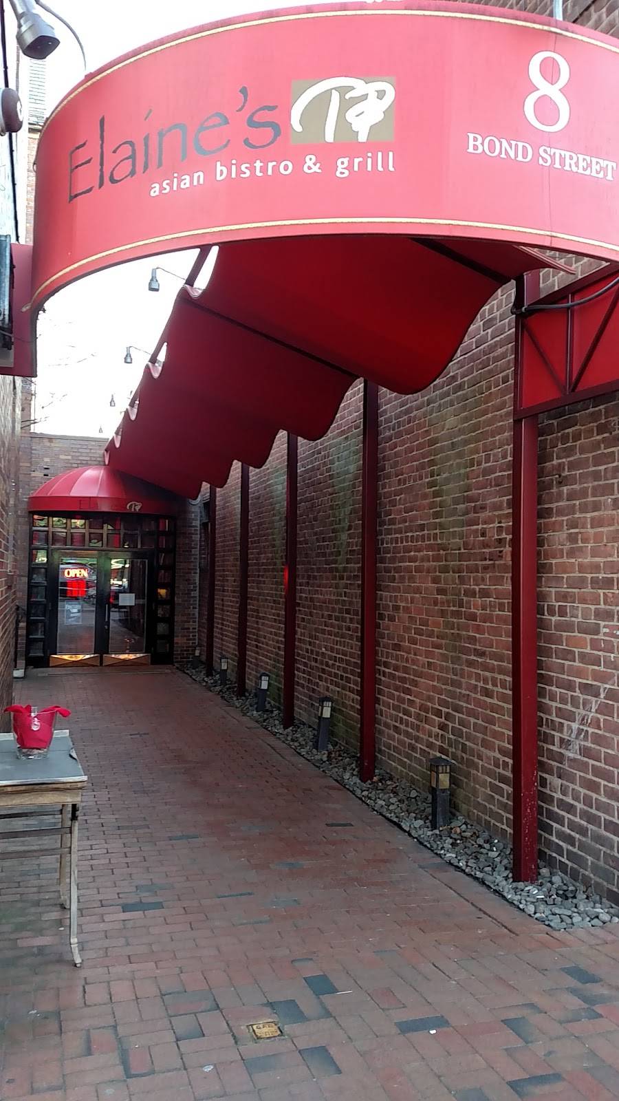 Elaines Asian Bistro & Grill | restaurant | 8 Bond St, Great Neck, NY 11021, USA | 5168298883 OR +1 516-829-8883