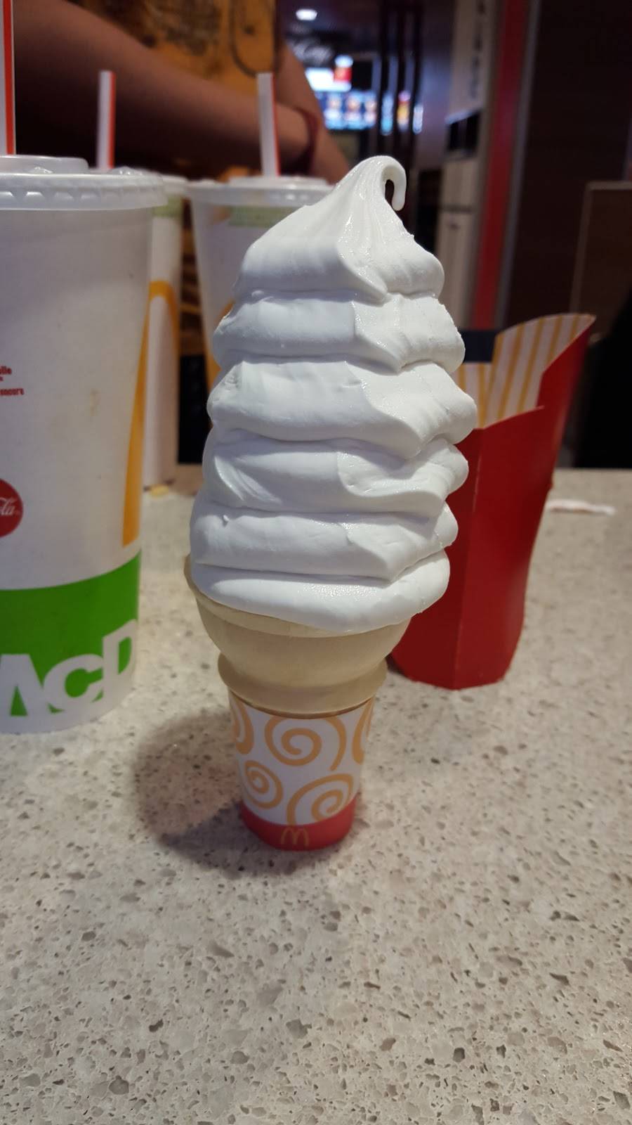 McDonalds | cafe | 2895 Boulevard de la Concorde E, Duvernay, QC H7E 2B5, Canada | 4506615072 OR +1 450-661-5072