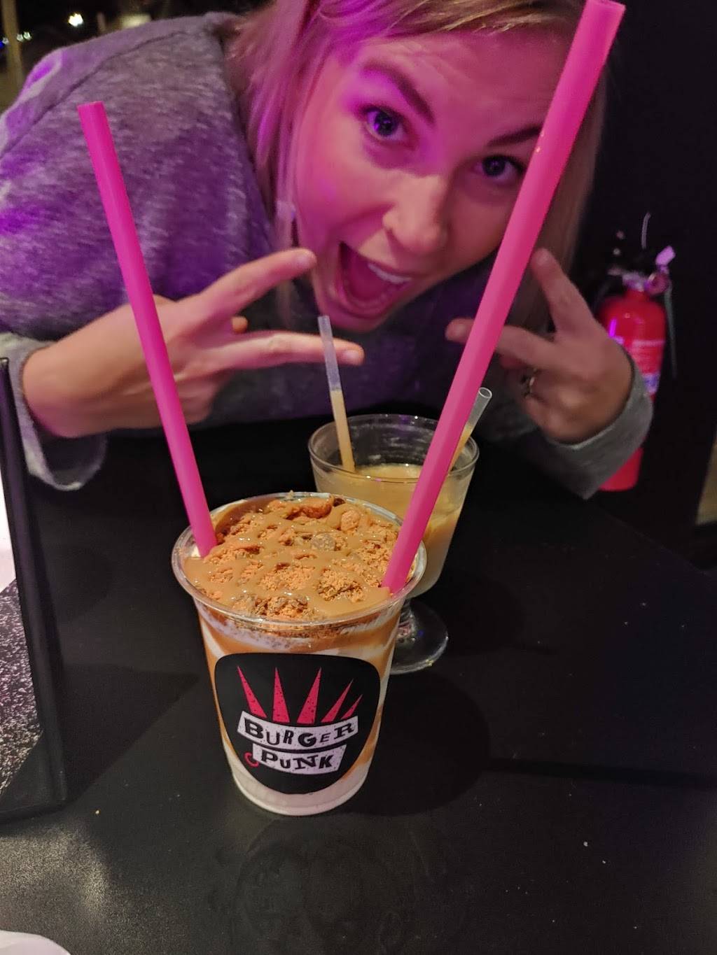 Burger Punk | restaurant | 3012 N Walker Ave, Oklahoma City, OK 73103, USA | 4057248017 OR +1 405-724-8017