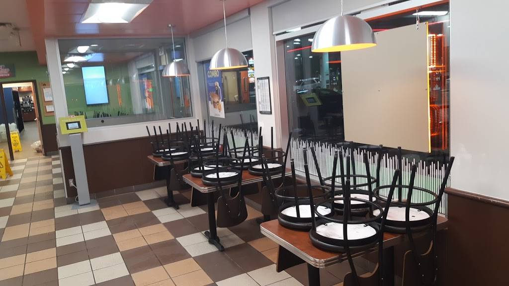 A&W Canada | restaurant | 638 Lennox and Addington County Rd 41 RR 6, Napanee, ON K7R 3L1, Canada | 6133541462 OR +1 613-354-1462