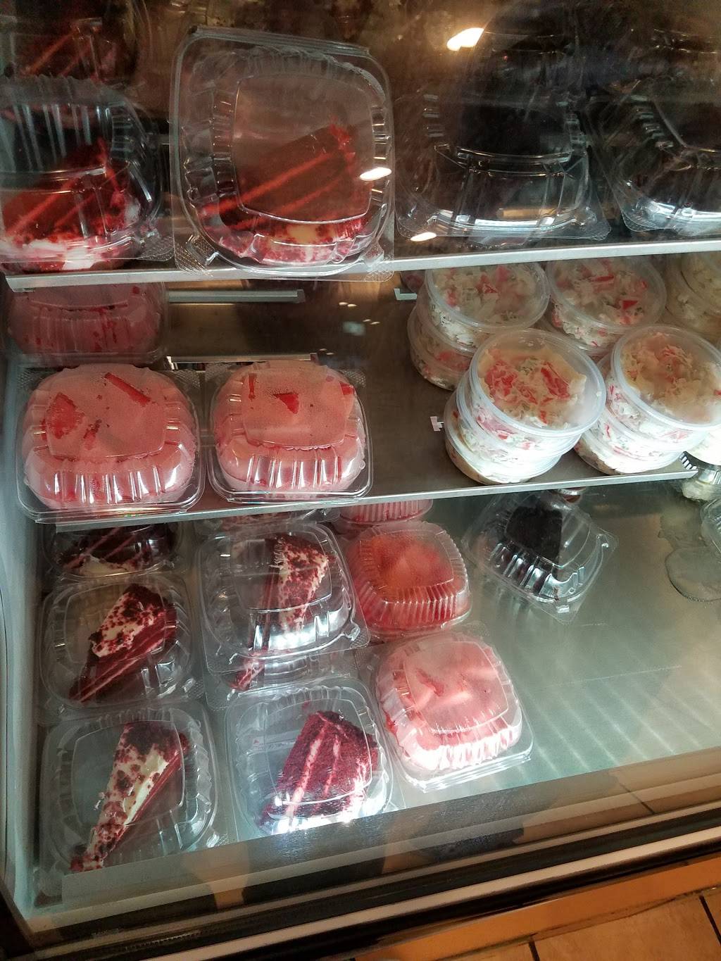 Crown Fried Chicken | restaurant | 716 H St NE, Washington, DC 20002, USA | 2025466600 OR +1 202-546-6600