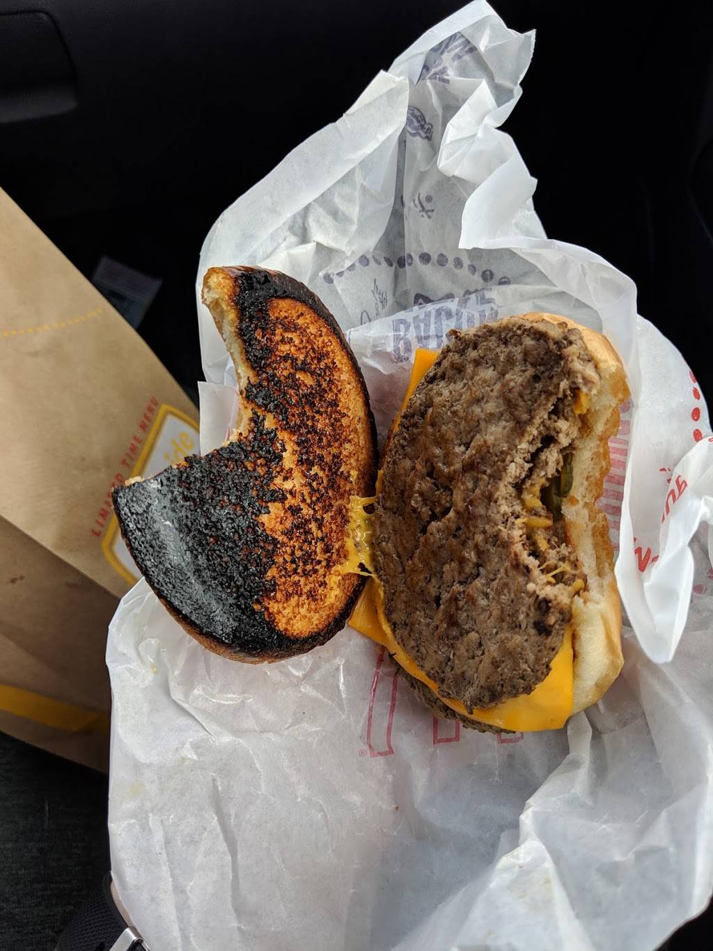 McDonalds | cafe | 28959 Mound Rd, Warren, MI 48092, USA | 5865760434 OR +1 586-576-0434