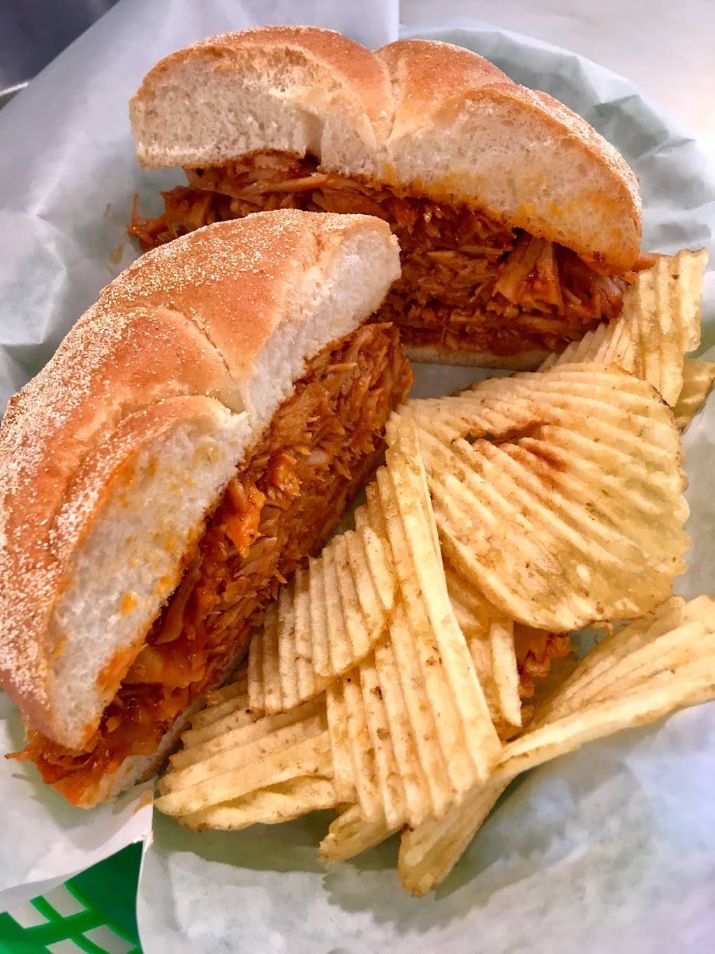 Moyers Lakeside Eatery | restaurant | 119 Landings Dr #104, Mooresville, NC 28117, USA | 9804443800 OR +1 980-444-3800