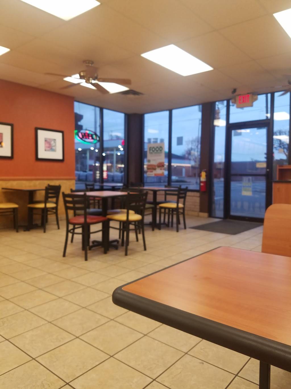 Subway | restaurant | 1 W 2nd St, Franklin, OH 45005, USA | 9377049130 OR +1 937-704-9130