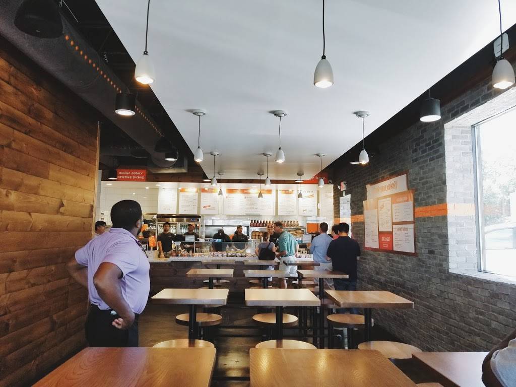 Zunzi’s | restaurant | 1971 Howell Mill Rd, Atlanta, GA 30318, USA | 4706982351 OR +1 470-698-2351