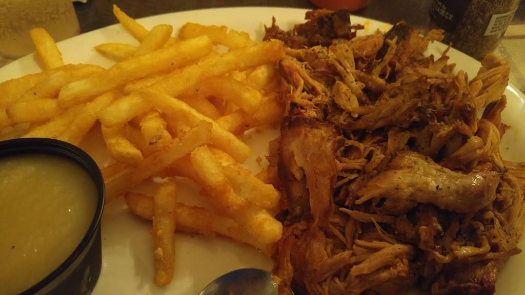 Woods Pit BBQ & Mexican Cafe | restaurant | 123 Bantam Lake Rd, Bantam, CT 06750, USA | 8605679869 OR +1 860-567-9869