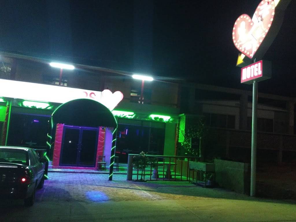 Rompe corazones (Heartbreakers) | restaurant | Playas de Rosarito Municipality, Baja California, Mexico | 016616132732 OR +52 661 613 2732