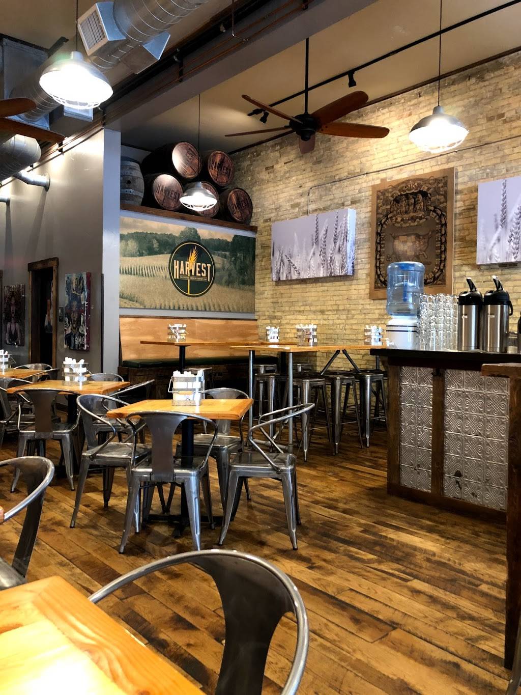 Harvest | restaurant | 136 E Front St, Traverse City, MI 49684, USA | 2314866037 OR +1 231-486-6037