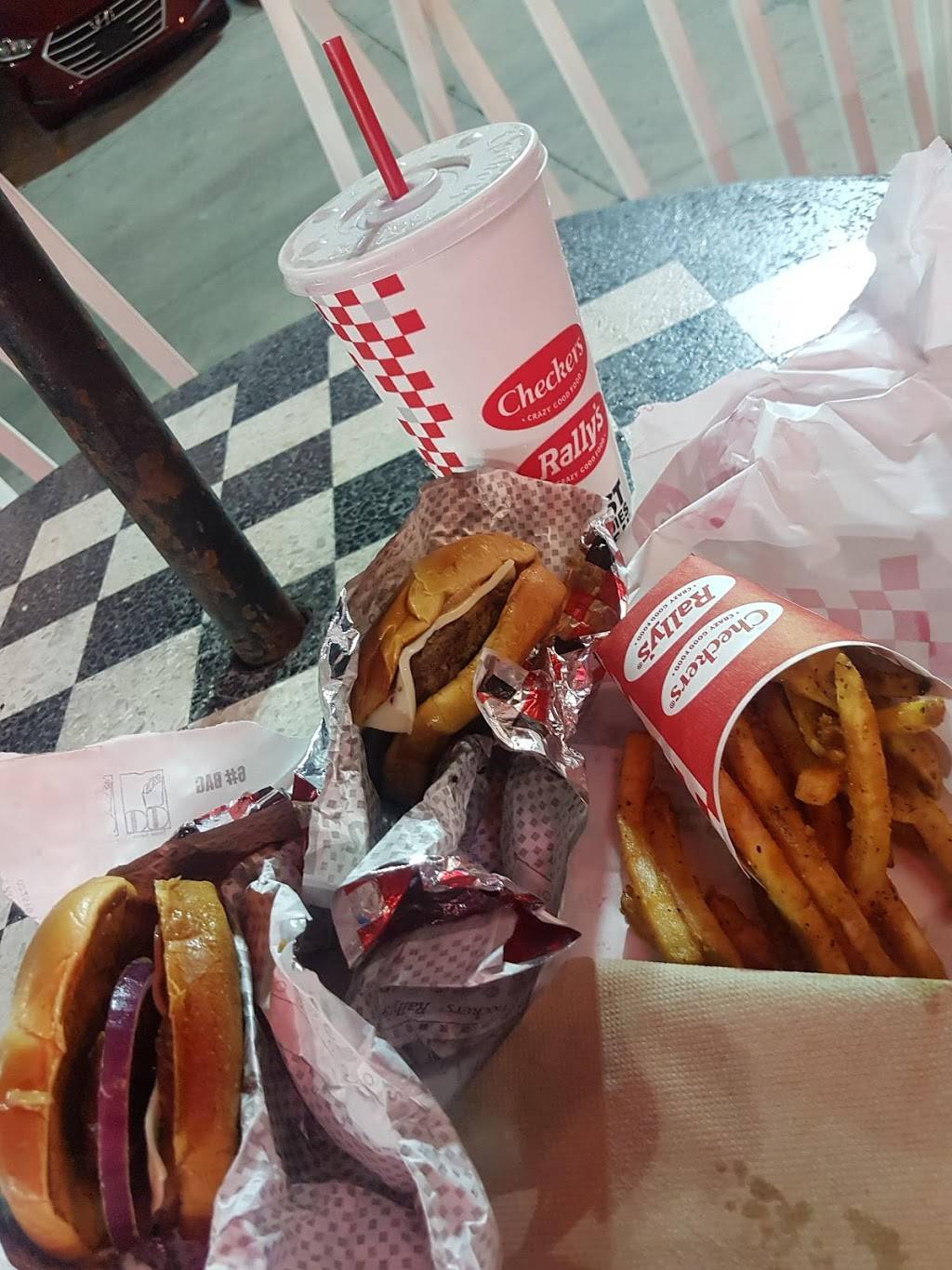 Checkers | restaurant | 645 S Federal Hwy, Dania Beach, FL 33004, USA | 9549254729 OR +1 954-925-4729