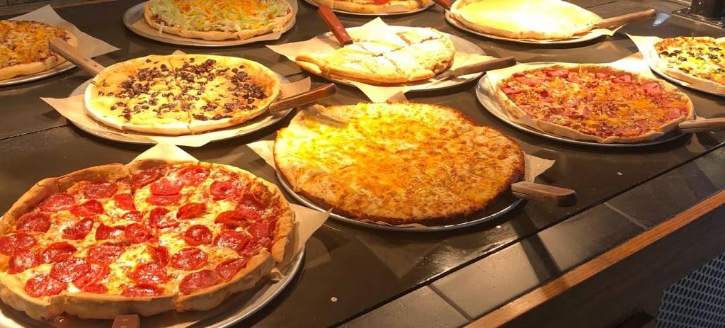 In/Out Pizza | restaurant | 1716 W Andrew Johnson Hwy, Morristown, TN 37814, USA | 4236160167 OR +1 423-616-0167