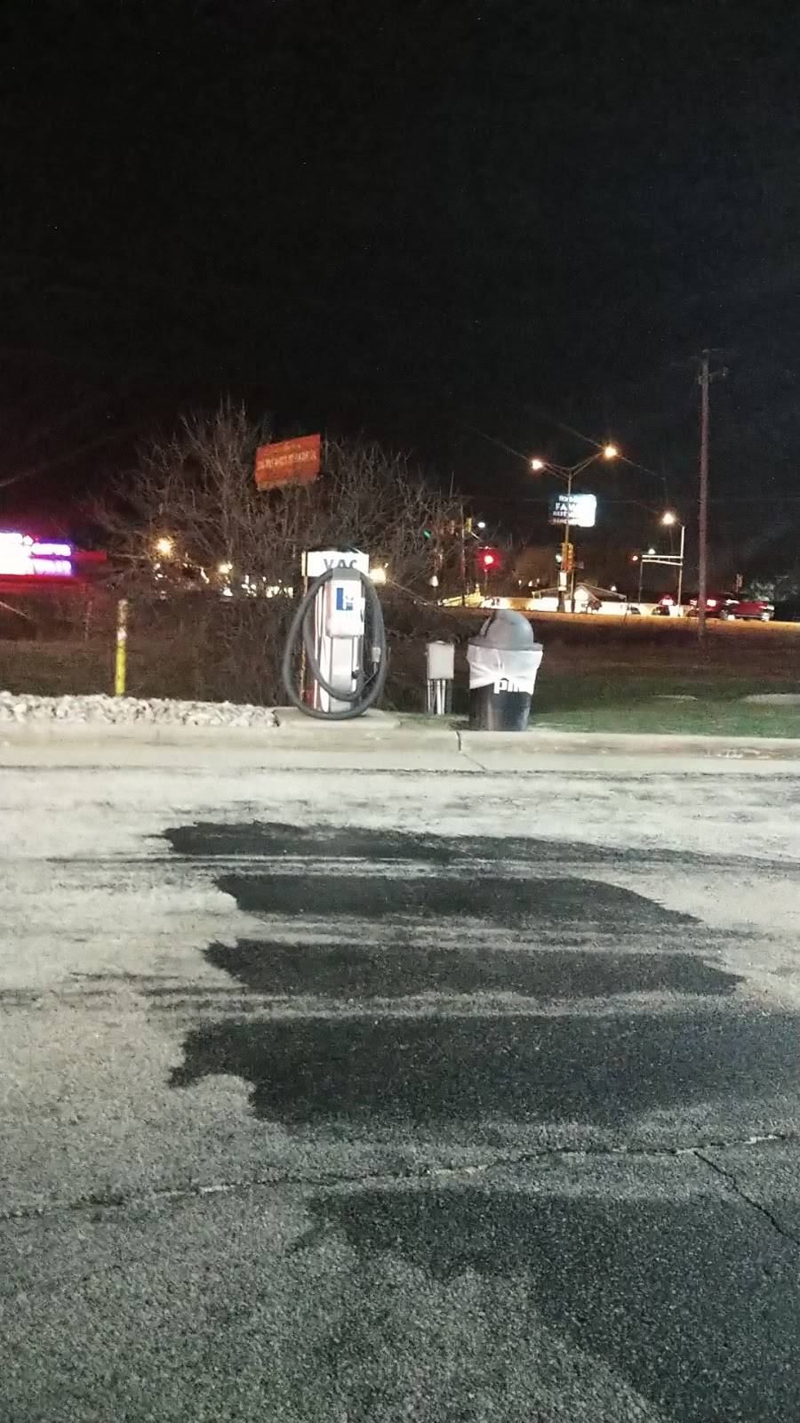 Pilot Travel Center | restaurant | 3001 Milwaukee Rd, Beloit, WI 53511, USA | 6083643644 OR +1 608-364-3644