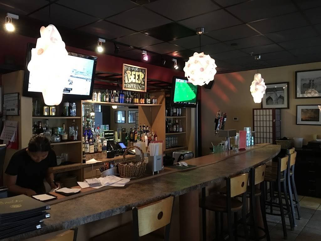 Nams Noodles | restaurant | 1360 Regent St, Madison, WI 53715, USA | 6082870475 OR +1 608-287-0475