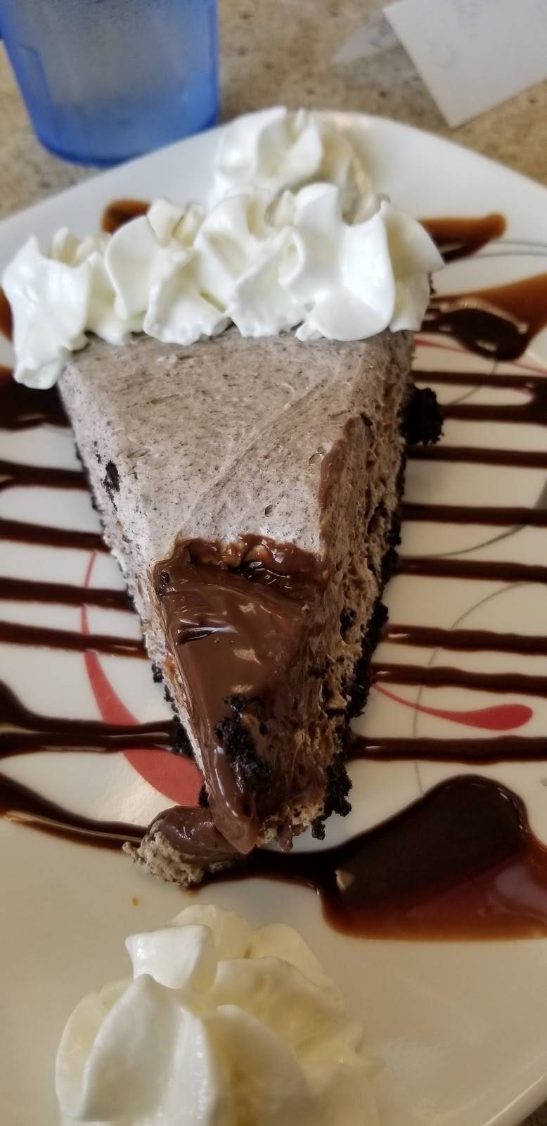 Arcadia Family Restaurant | restaurant | 615 Dettloff Dr, Arcadia, WI 54612, USA | 6083231134 OR +1 608-323-1134