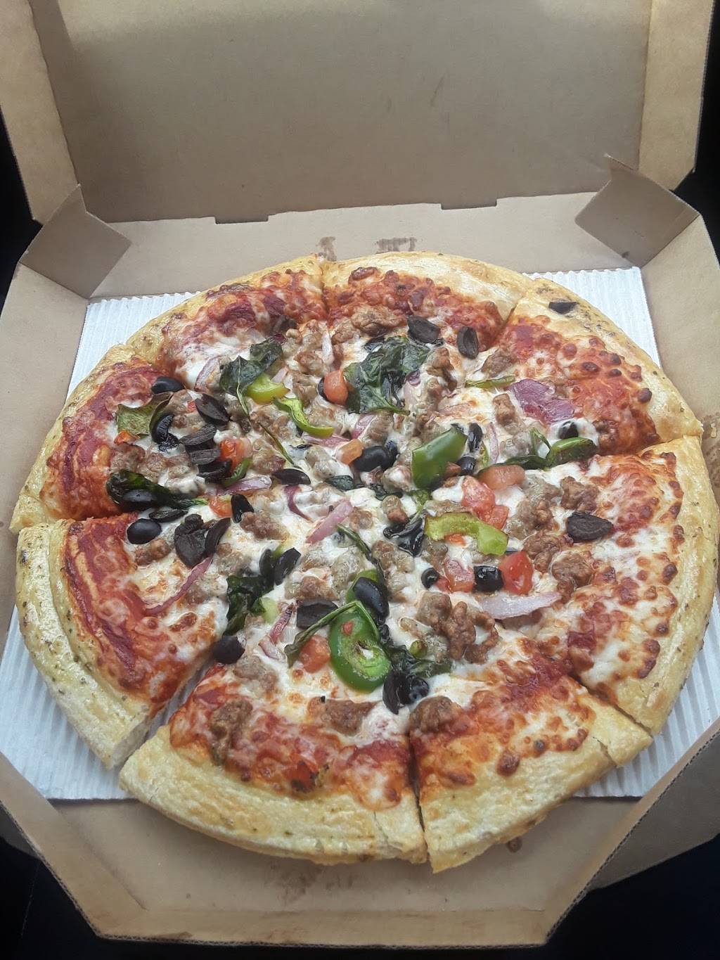 Pizza Hut | meal takeaway | 5376 Knight Arnold Rd, Memphis, TN 38115, USA | 9013661018 OR +1 901-366-1018