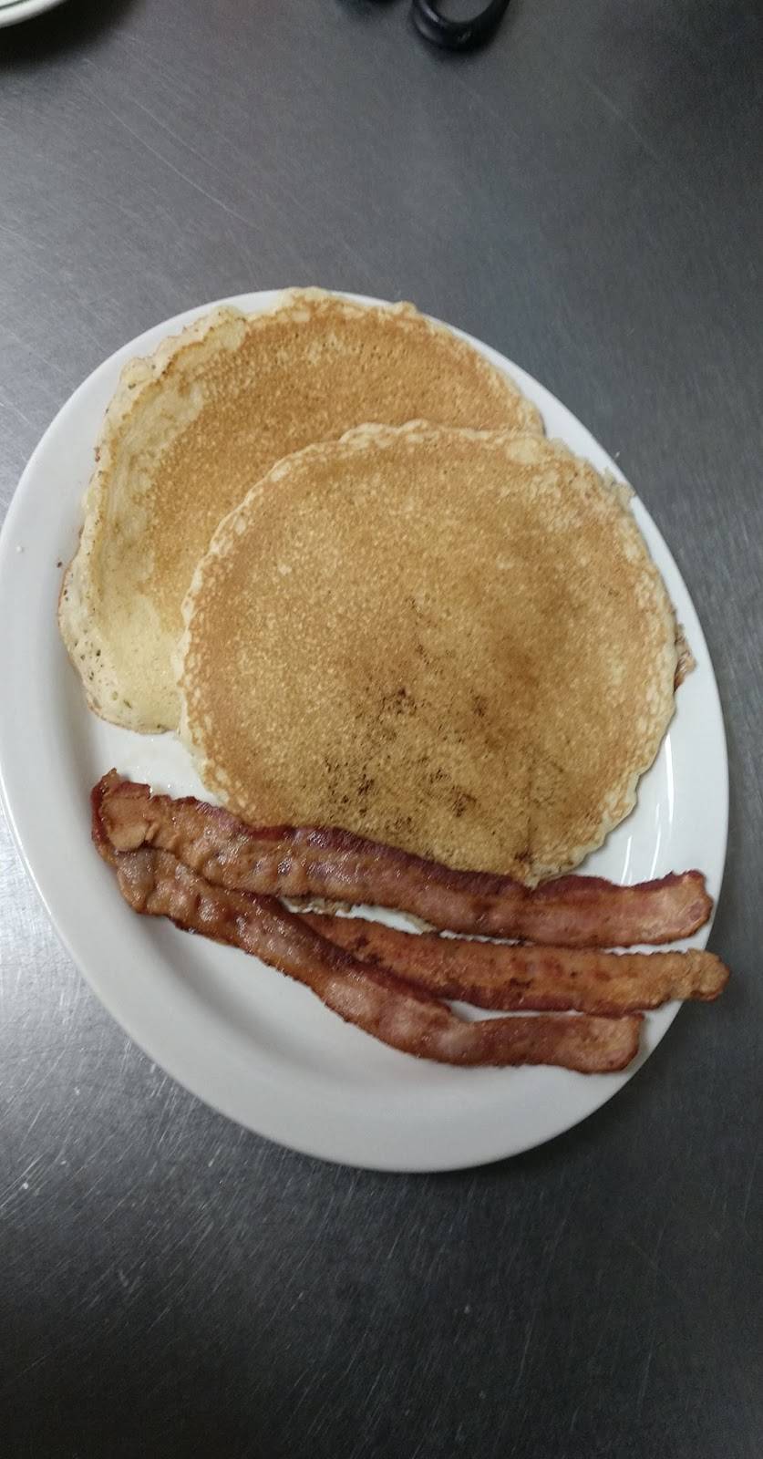 The Main Dish | restaurant | 219 Main St S, Luck, WI 54853, USA | 7154722378 OR +1 715-472-2378