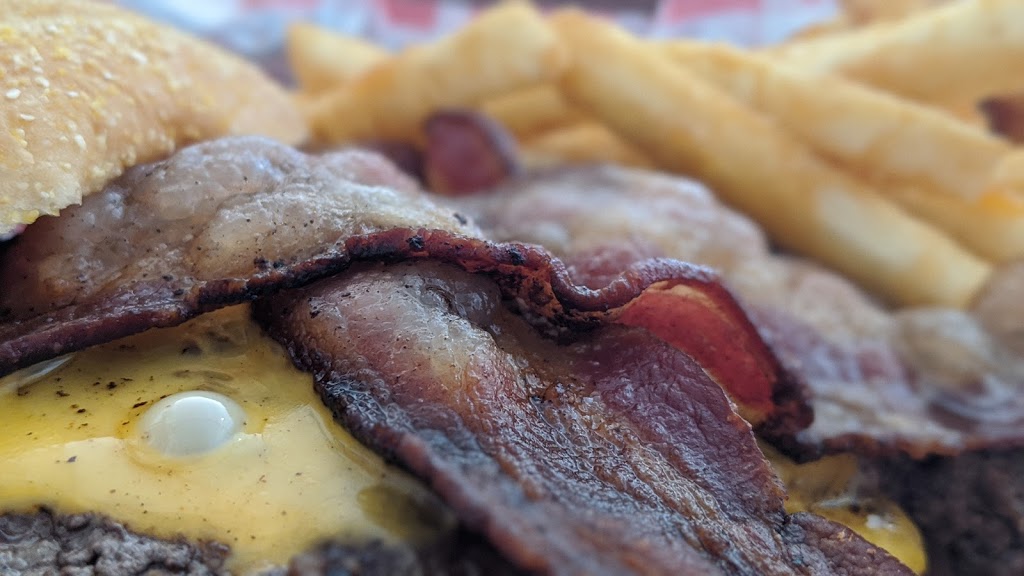 Harris Burgers | restaurant | 106 E Willow St, Harrisburg, SD 57032, USA | 6057671900 OR +1 605-767-1900