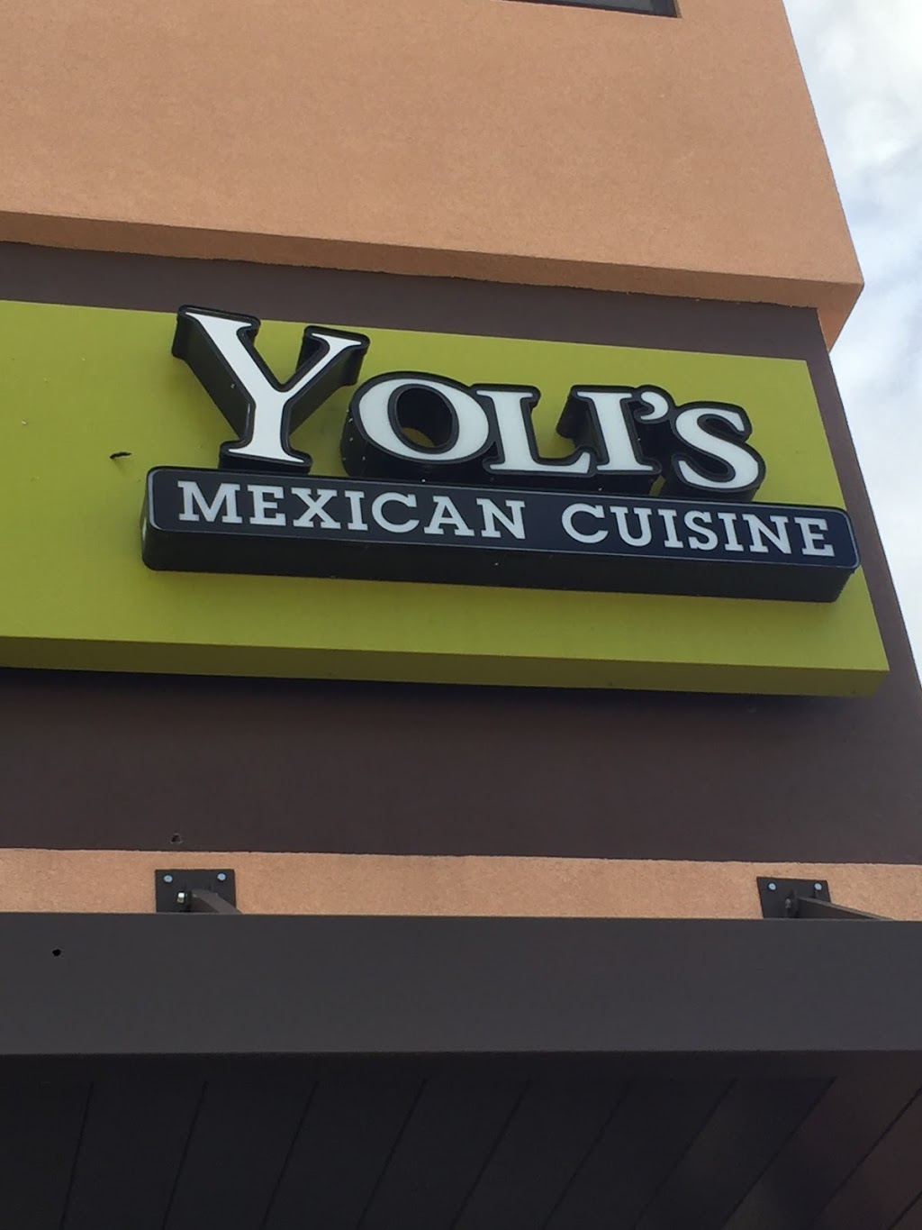 Yoli’s | restaurant | 7205 S Broadway Ave, Tyler, TX 75703, USA | 9035259305 OR +1 903-525-9305