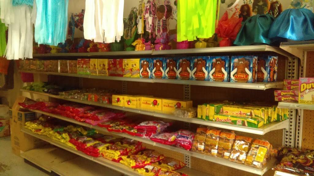 Casa De Pinata | restaurant | 2219 Lead Ave SE, Albuquerque, NM 87106, USA | 5052686625 OR +1 505-268-6625