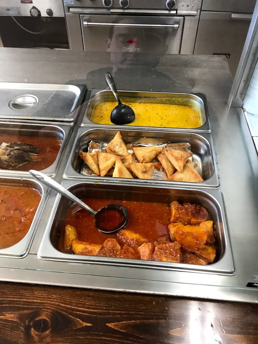 Uncles Shawarma & Kabab | restaurant | 425 University Ave E, Waterloo, ON N2K 3J4, Canada | 5195790444 OR +1 519-579-0444