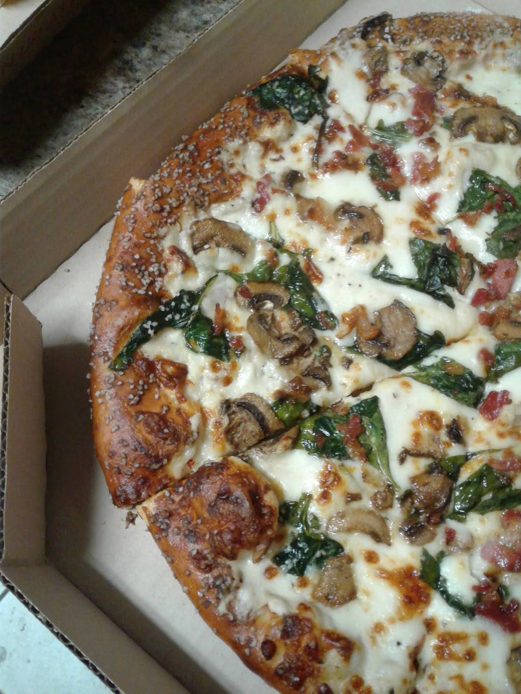 Pizza Hut | restaurant | 594 South State Highway 123, Seguin, TX 78155, USA | 8305495083 OR +1 830-549-5083