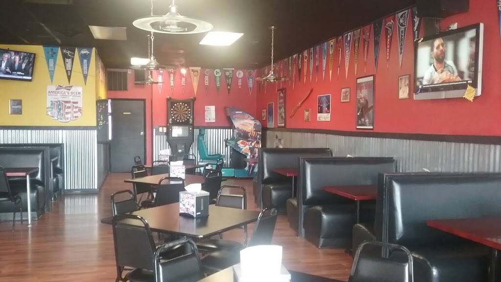 Wild Wings  n Things | restaurant | 3609 Austin Bluffs Pkwy #16, Colorado Springs, CO 80918, USA | 7195745888 OR +1 719-574-5888