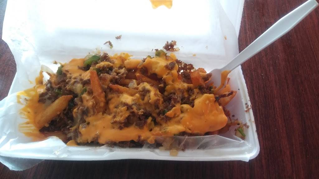 Pizza N Gyro Place | restaurant | 2841 Market St, Youngstown, OH 44507, USA | 3307880800 OR +1 330-788-0800