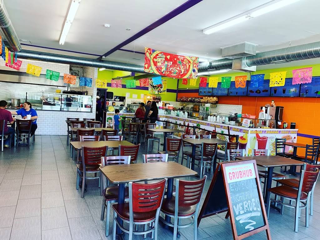 Paleteria El Chavo | restaurant | 11029 East 23rd St S, Independence, MO 64052, USA | 8168249864 OR +1 816-824-9864