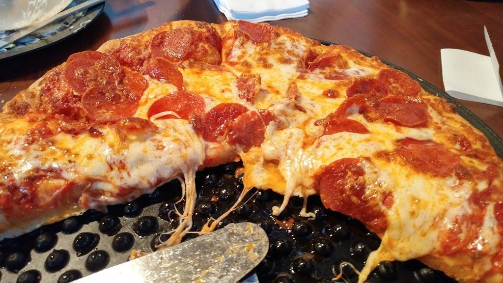 Barros Pizza | restaurant | 44600 W Smith Enke Rd, Maricopa, AZ 85138, USA | 5204947777 OR +1 520-494-7777