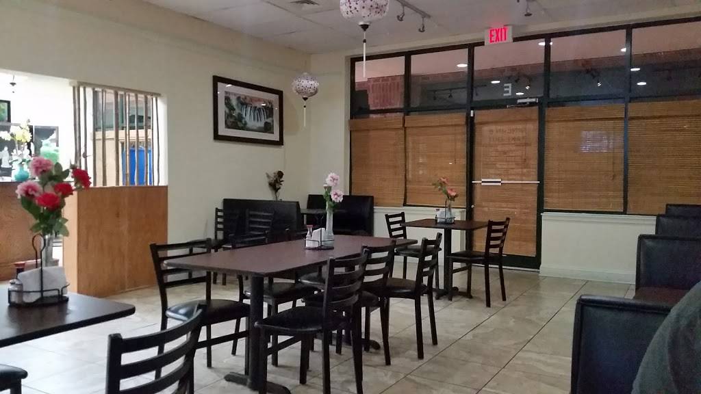 Osaka Japanese Steak House | restaurant | 952 Golf House Rd W F, Whitsett, NC 27377, USA | 3366038391 OR +1 336-603-8391