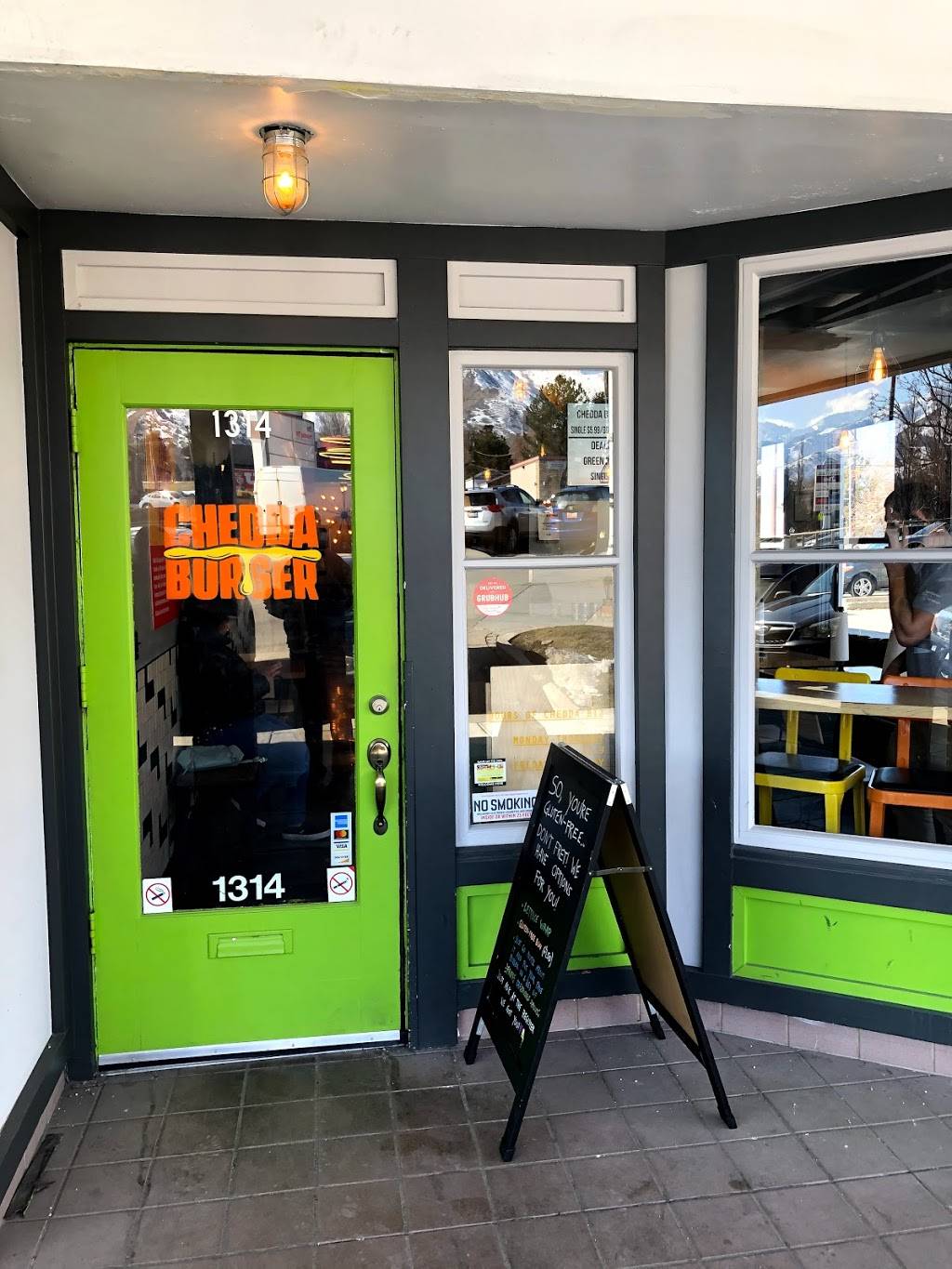 Chedda Burger | restaurant | 1314 Foothill Dr, Salt Lake City, UT 84108, USA | 3852278845 OR +1 385-227-8845