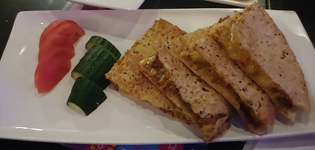 District 961 | restaurant | 1814 Boulevard de la Côte-Vertu, Saint-Laurent, QC H4L 2A6, Canada | 5149615155 OR +1 514-961-5155