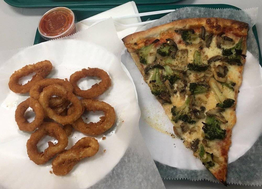 Delicias Pizza & Chicken | meal delivery | 141-20 Holly Ave, Flushing, NY 11355, USA | 7183535070 OR +1 718-353-5070