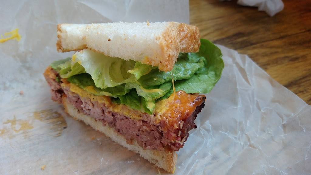 Evelyns Sandwich Factory | restaurant | 15 Niagara St, Welland, ON L3C 1H8, Canada | 9057349316 OR +1 905-734-9316