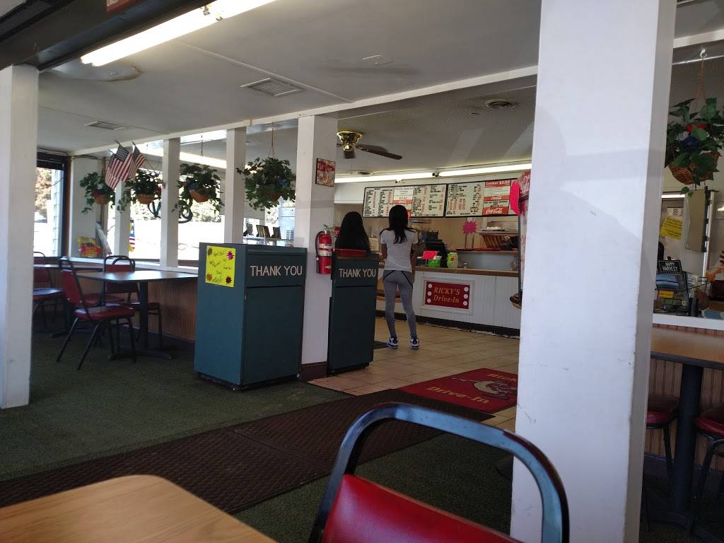 Rickys Drive In | restaurant | 307 Union St, Spartanburg, SC 29306, USA | 8645831037 OR +1 864-583-1037