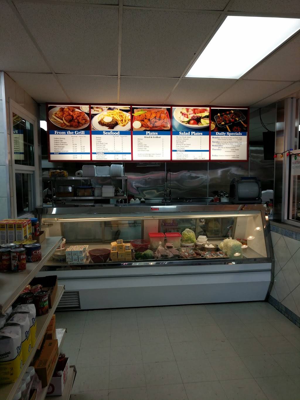 Natals Seafood & Grill | restaurant | 7342 Chef Menteur Hwy, New Orleans, LA 70126, USA | 5042423123 OR +1 504-242-3123