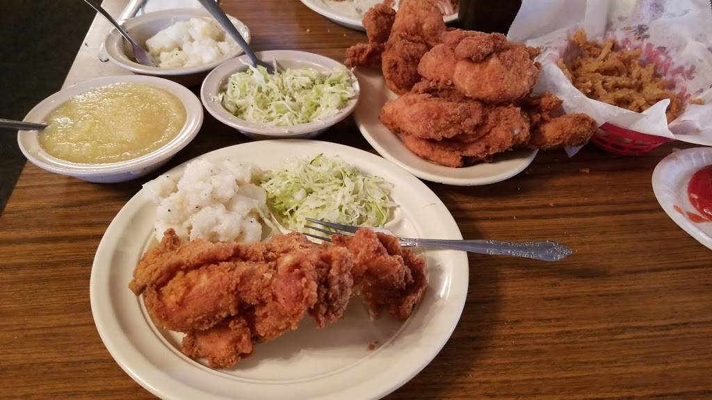 Pichlers Chicken Annies | restaurant | 1271 S 220th St, Pittsburg, KS 66762, USA | 6202329260 OR +1 620-232-9260