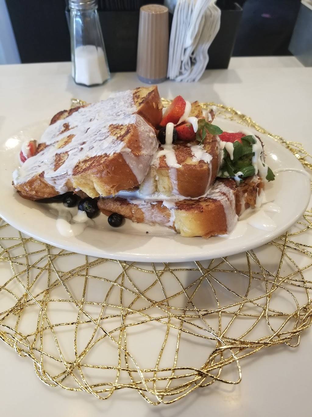 Milk & Honey Cafe | restaurant | 12500 Fairwood Pkwy, Bowie, MD 20720, USA | 2402603134 OR +1 240-260-3134