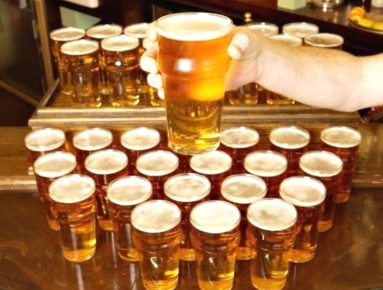 Sports Bar & Grill | restaurant | 200 Simcoe Ave, Keswick, ON L4P 2H7, Canada | 2892760420 OR +1 289-276-0420